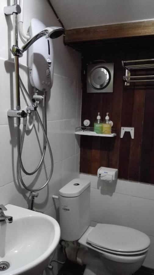 Silver Shine Guest House George Town Bagian luar foto